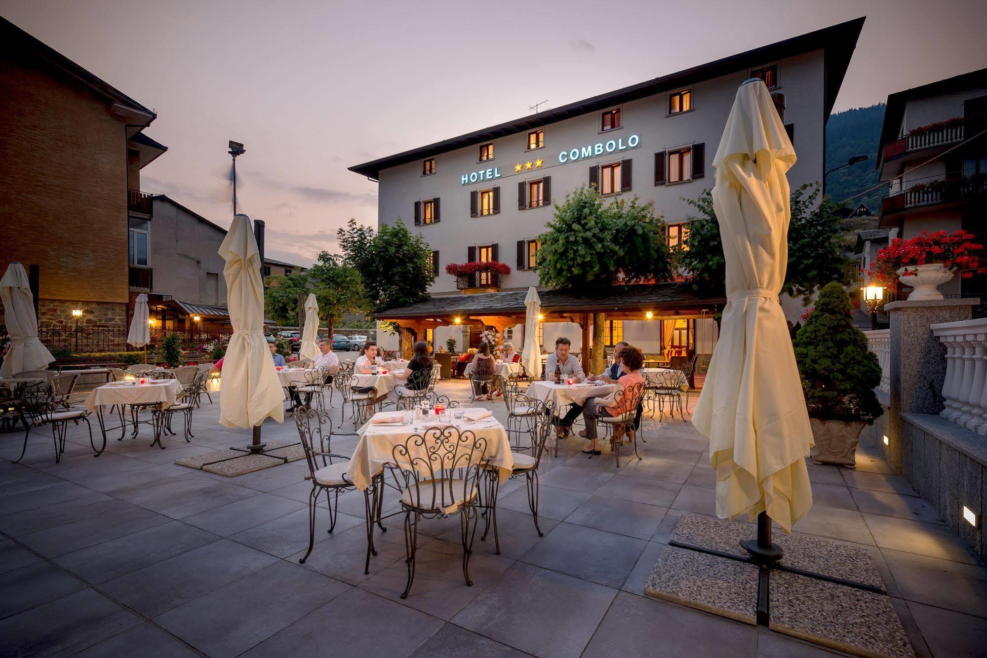 Hotel Ristorante Combolo Teglio Exterior photo